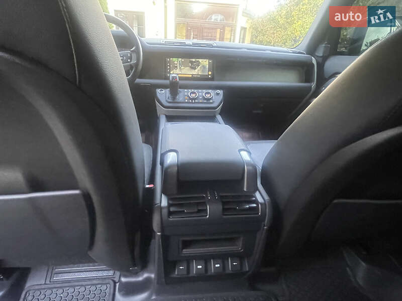 Внедорожник / Кроссовер Land Rover Defender 2020 в Киеве