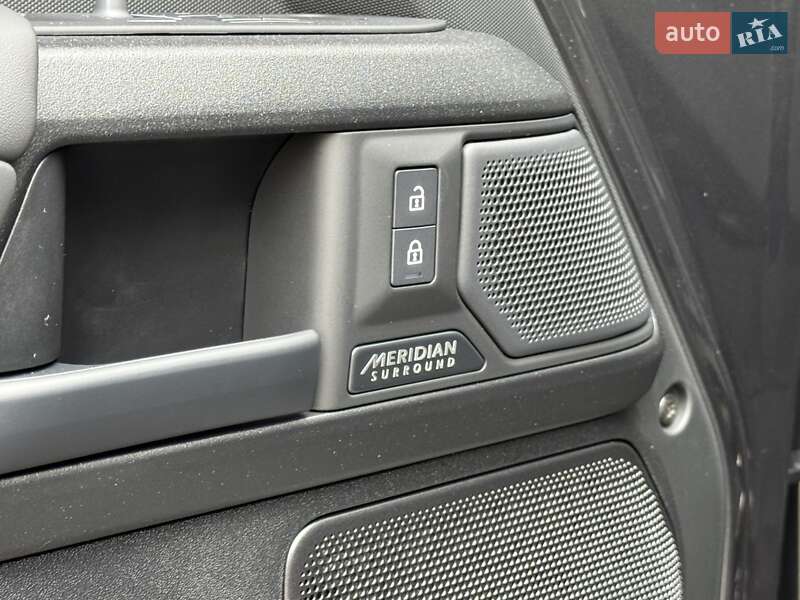Внедорожник / Кроссовер Land Rover Defender 2025 в Киеве