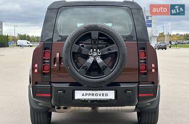 Внедорожник / Кроссовер Land Rover Defender 2024 в 