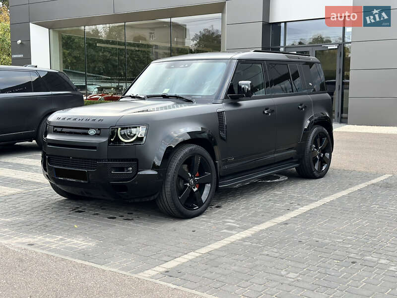 Land Rover Defender 2023