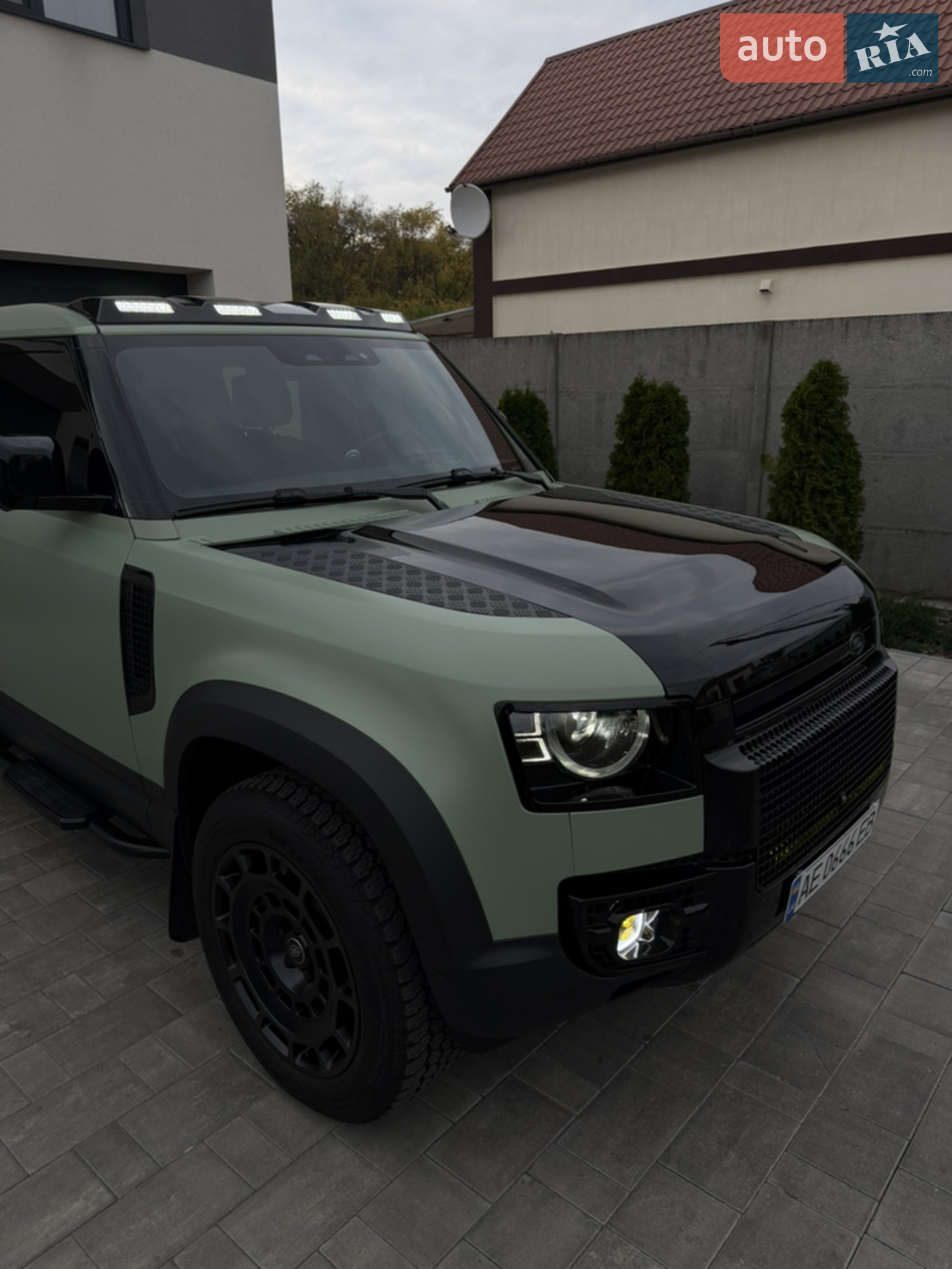 2023 Land Rover Defender - мініатюра 4