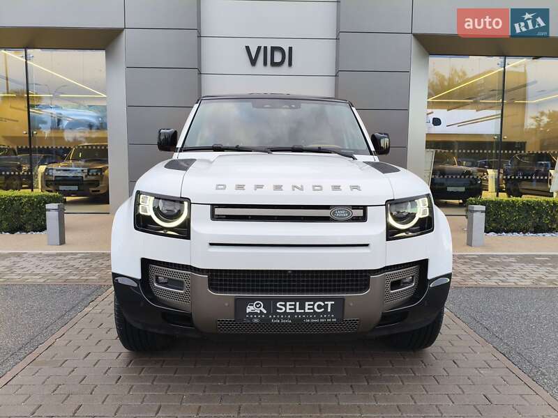 Land Rover Defender 2023