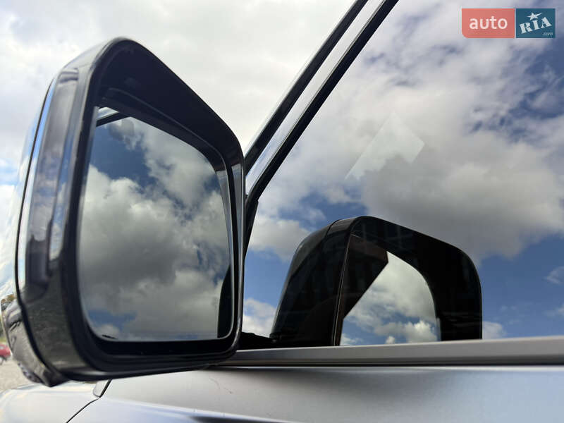 Позашляховик / Кросовер Land Rover Defender 2025 в Дніпрі