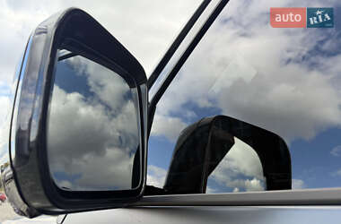 Внедорожник / Кроссовер Land Rover Defender 2025 в 
