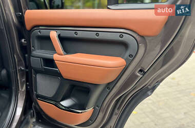 Внедорожник / Кроссовер Land Rover Defender 2025 в  фото 47 Внедорожник / Кроссовер Land Rover Defender 2025 в