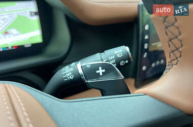 Внедорожник / Кроссовер Land Rover Defender 2025 в  фото 62 Внедорожник / Кроссовер Land Rover Defender 2025 в