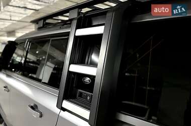 Позашляховик / Кросовер Land Rover Defender 2022 в  фото 10 Позашляховик / Кросовер Land Rover Defender 2022 в