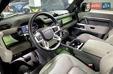 Позашляховик / Кросовер Land Rover Defender 2022 в  фото 25 Позашляховик / Кросовер Land Rover Defender 2022 в