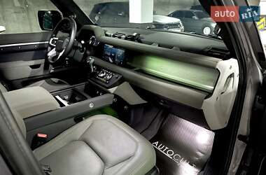 Позашляховик / Кросовер Land Rover Defender 2022 в  фото 37 Позашляховик / Кросовер Land Rover Defender 2022 в