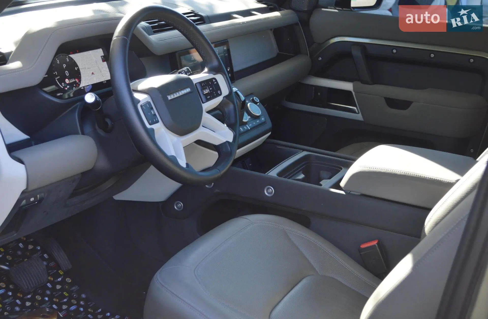 2022 Land Rover Defender - мініатюра 17