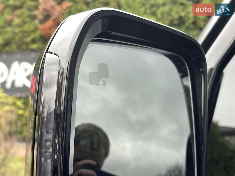 Позашляховик / Кросовер Land Rover Defender 2022 в Києві