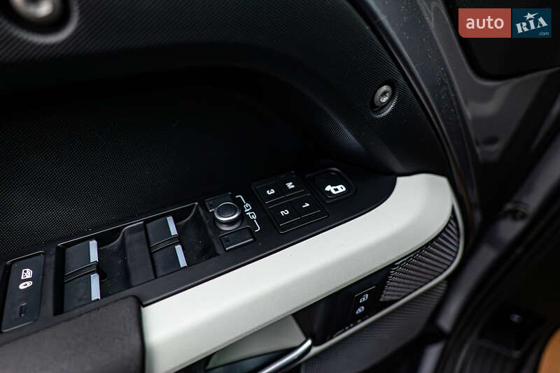 Внедорожник / Кроссовер Land Rover Defender 2021 в Киеве фото 14 Внедорожник / Кроссовер Land Rover Defender 2021 в Киеве