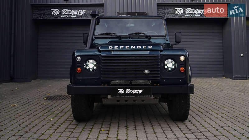 Внедорожник / Кроссовер Land Rover Defender 2015 в Львове
