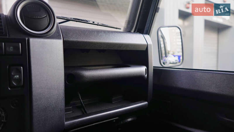 Внедорожник / Кроссовер Land Rover Defender 2015 в Львове