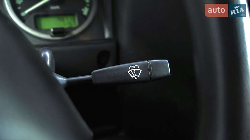 Внедорожник / Кроссовер Land Rover Defender 2015 в Львове