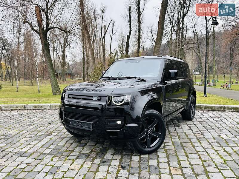 Land Rover Defender 2022