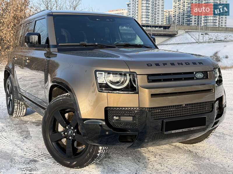 Land Rover Defender 2021