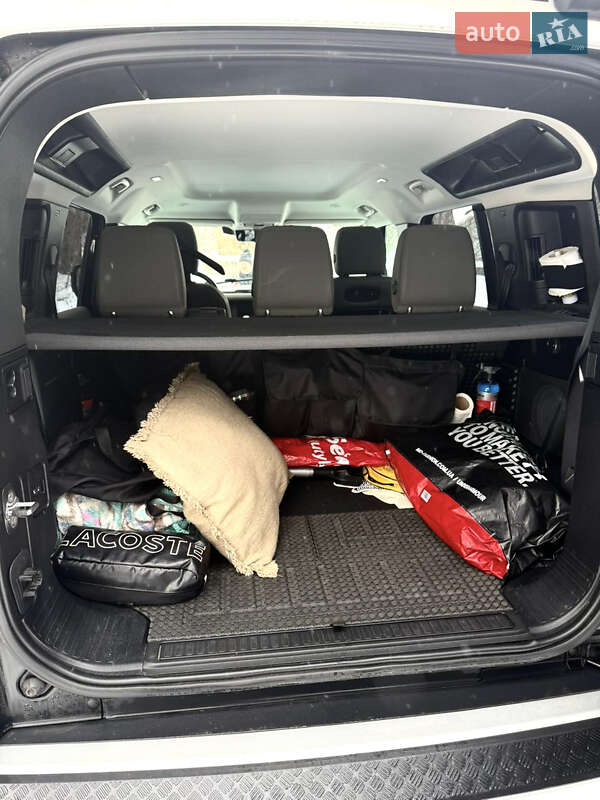 Внедорожник / Кроссовер Land Rover Defender 2021 в Киеве