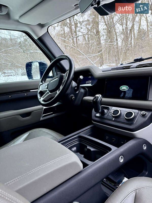 Внедорожник / Кроссовер Land Rover Defender 2021 в Киеве
