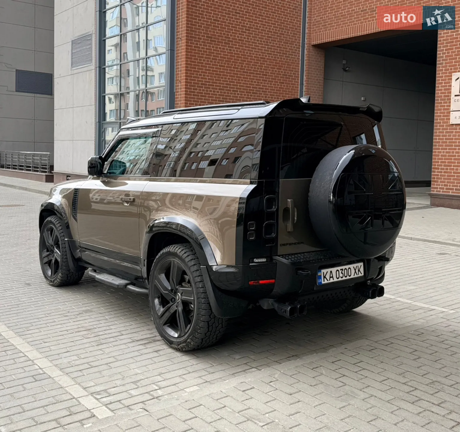 2023 Land Rover Defender - мініатюра 3