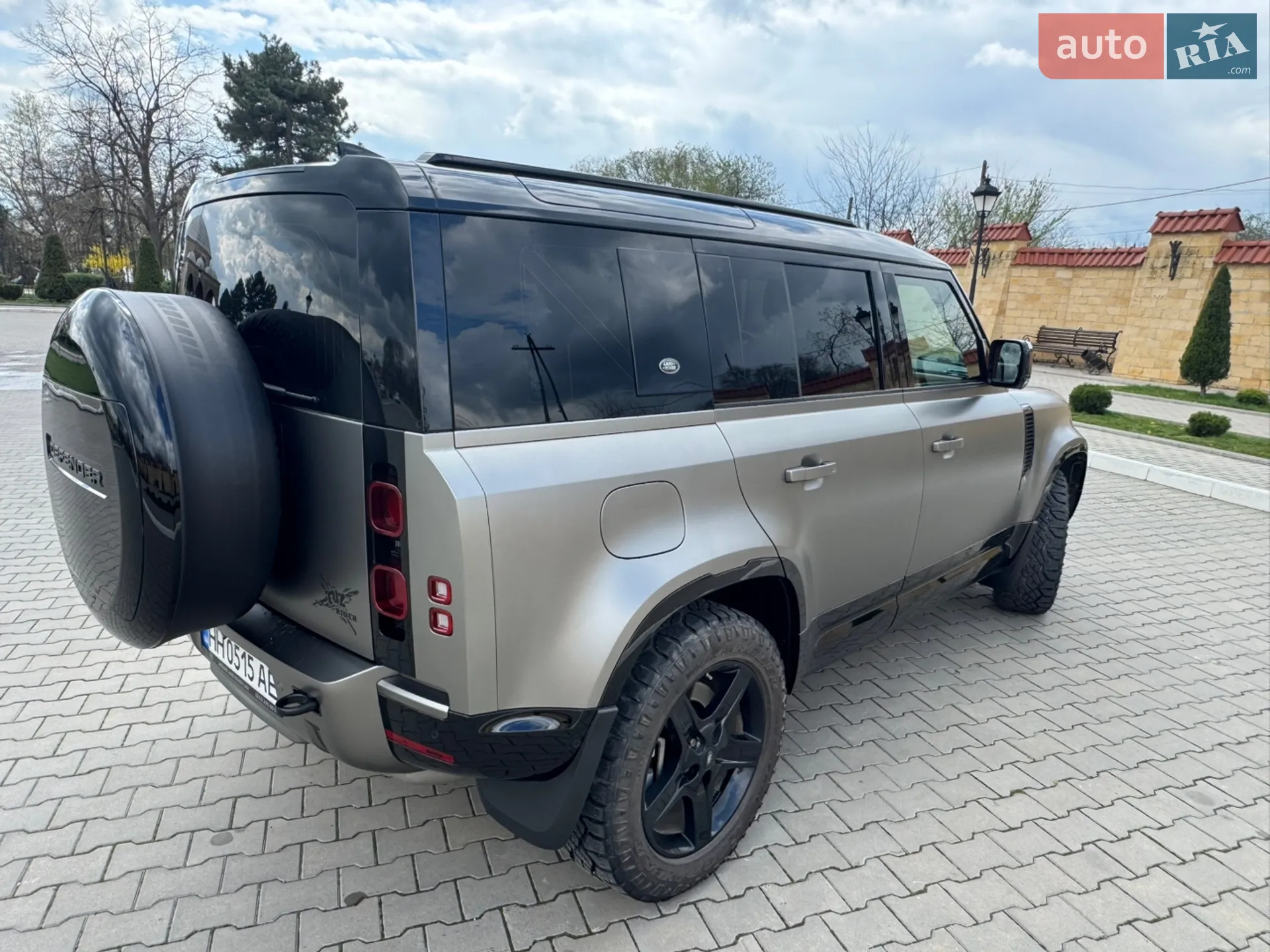 2022 Land Rover Defender - мініатюра 9