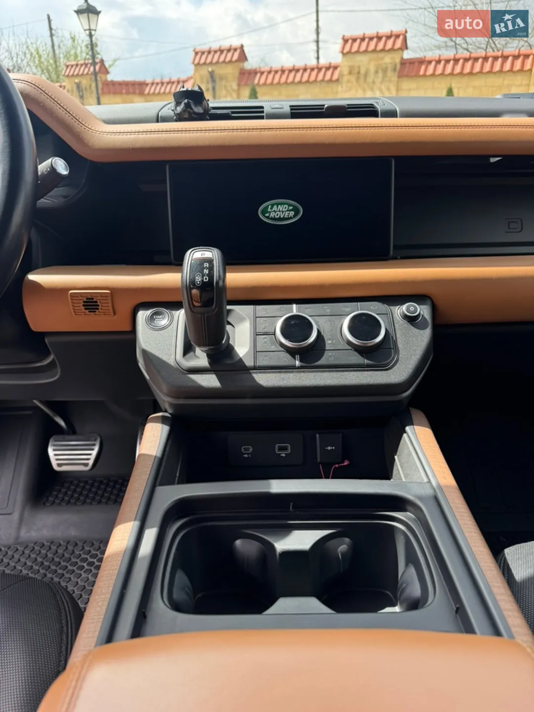 2022 Land Rover Defender - мініатюра 23