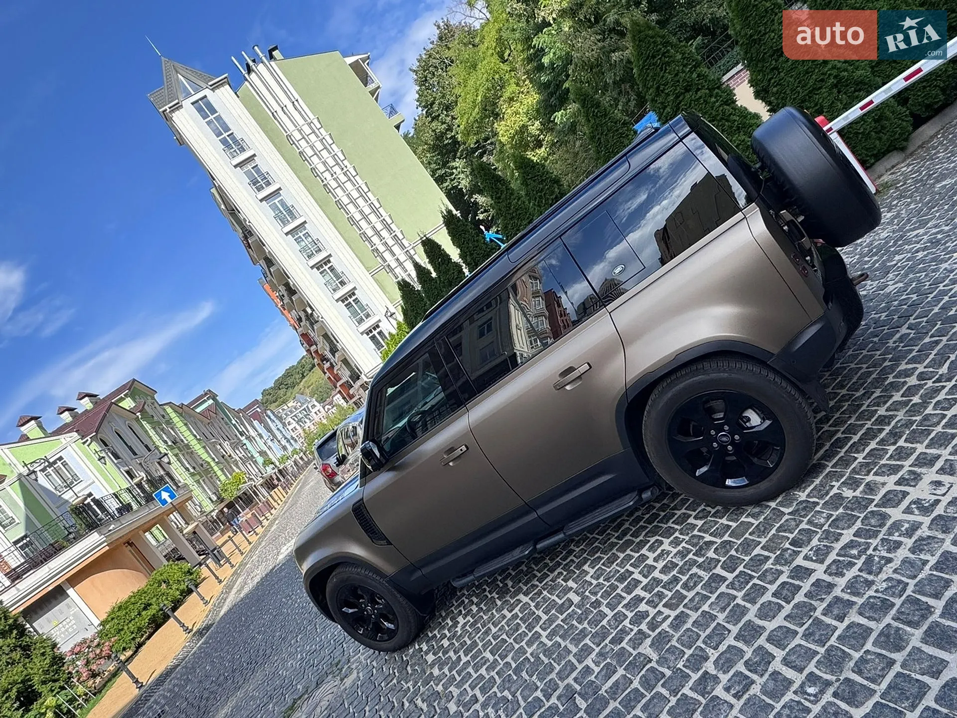 2023 Land Rover Defender - мініатюра 6