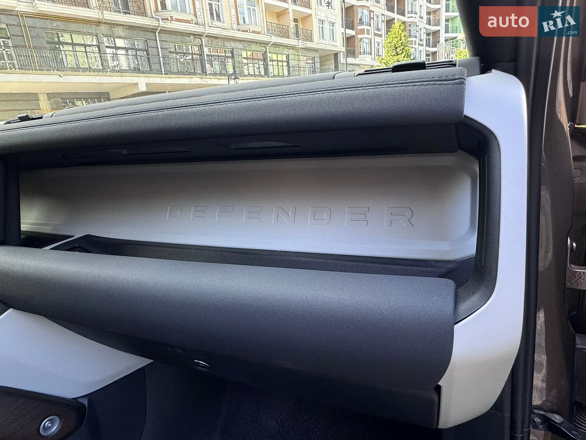 2023 Land Rover Defender - мініатюра 19