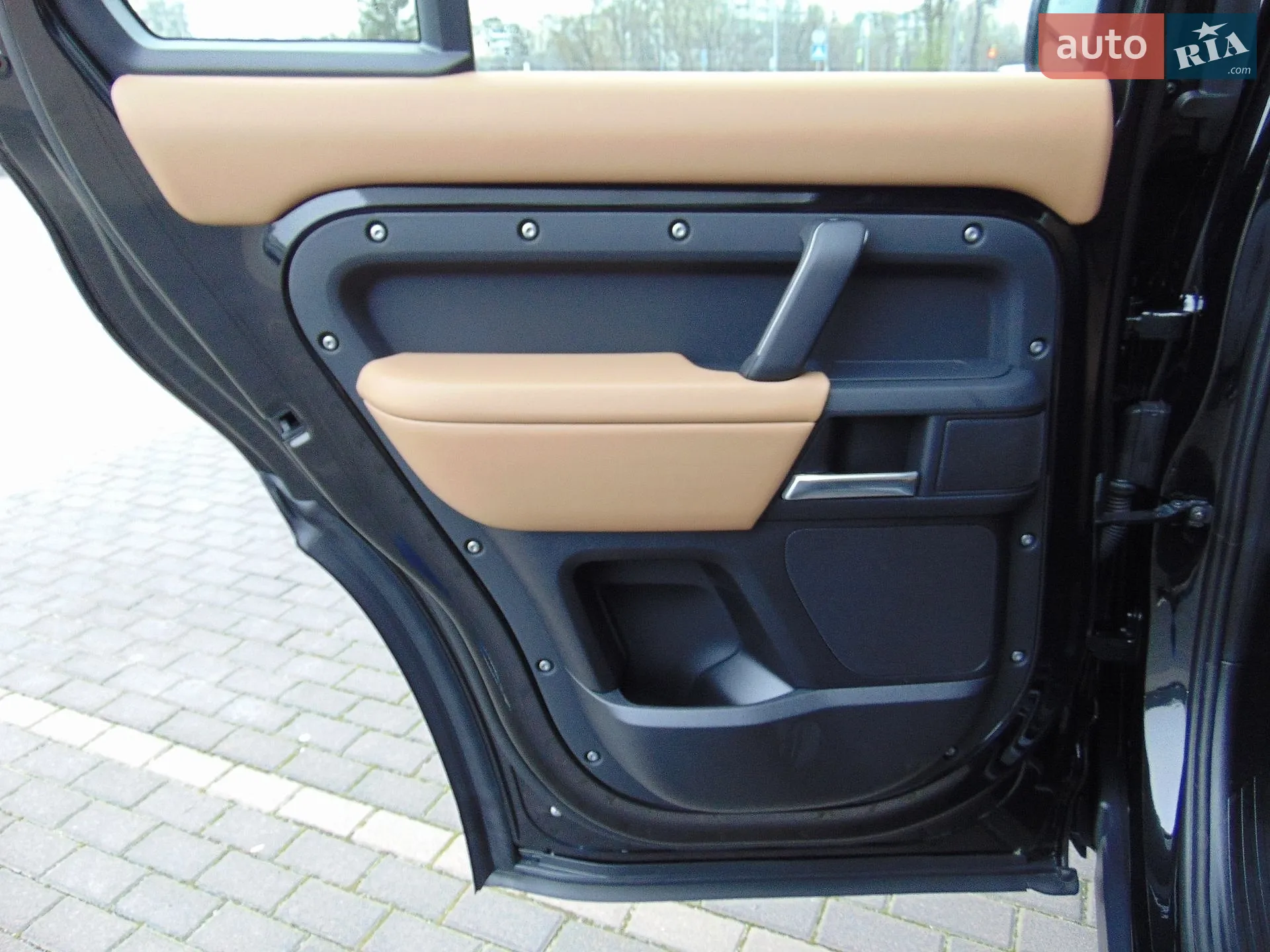 2025 Land Rover Defender - мініатюра 10