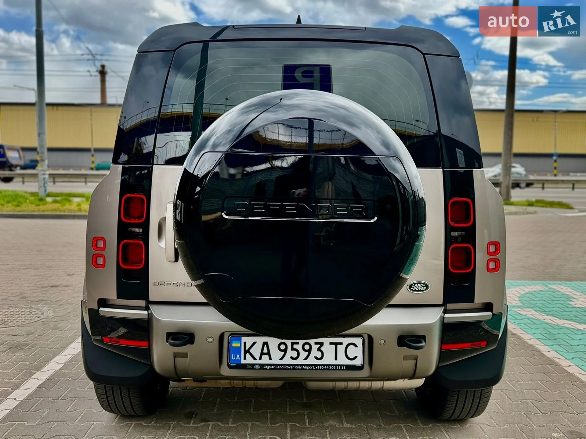 2022 Land Rover Defender - мініатюра 13