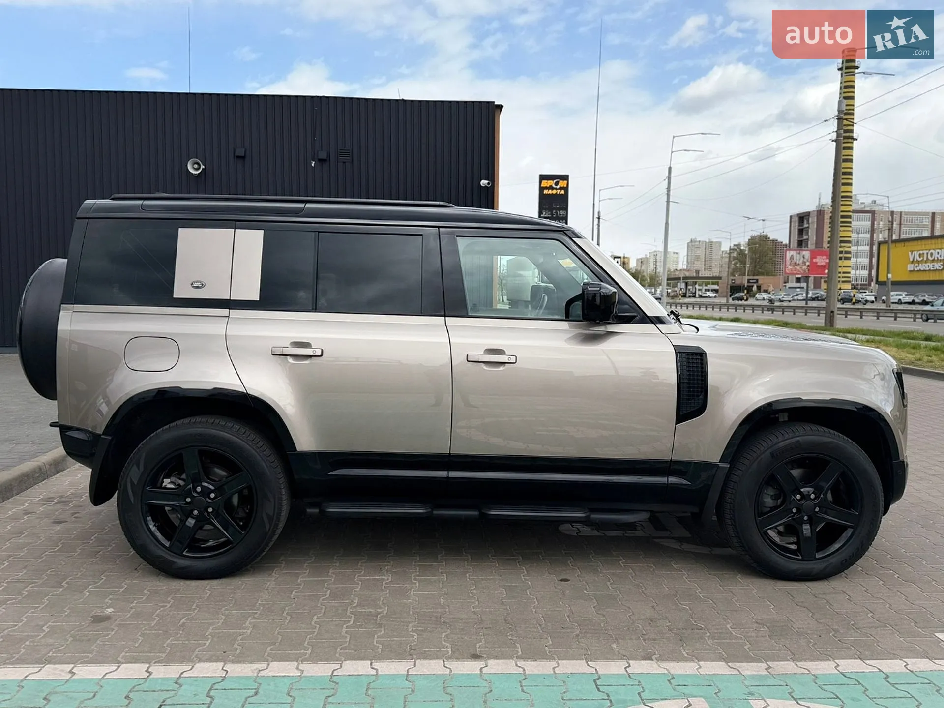 2022 Land Rover Defender - мініатюра 8