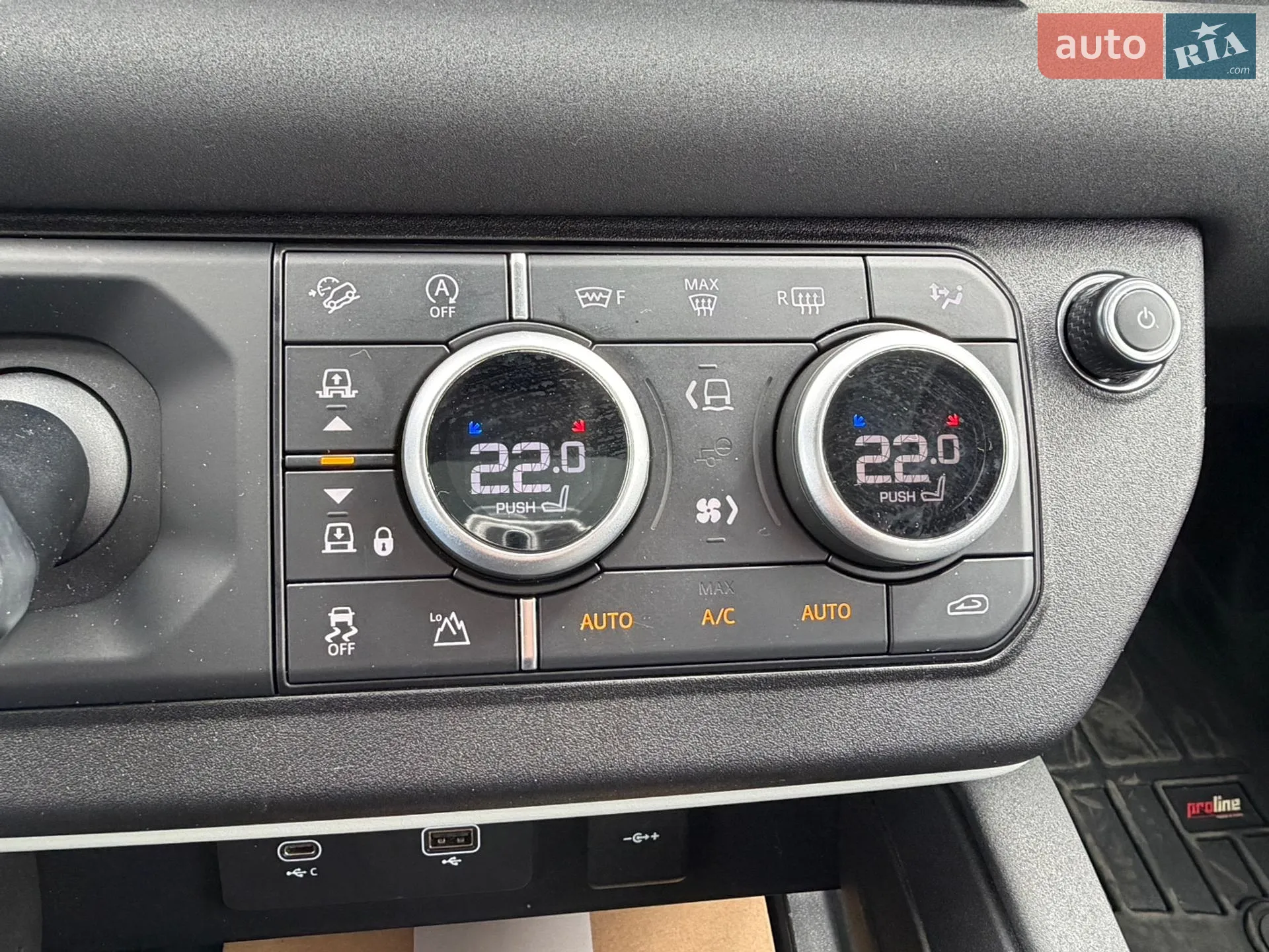 2022 Land Rover Defender - мініатюра 15