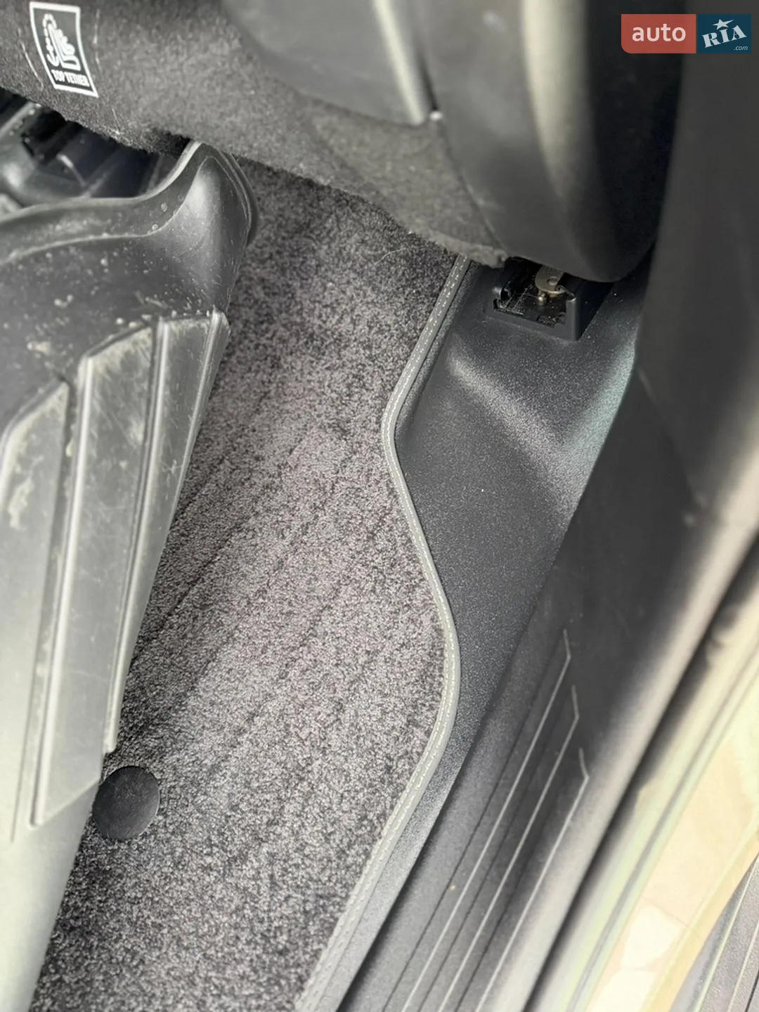 2022 Land Rover Defender - мініатюра 22