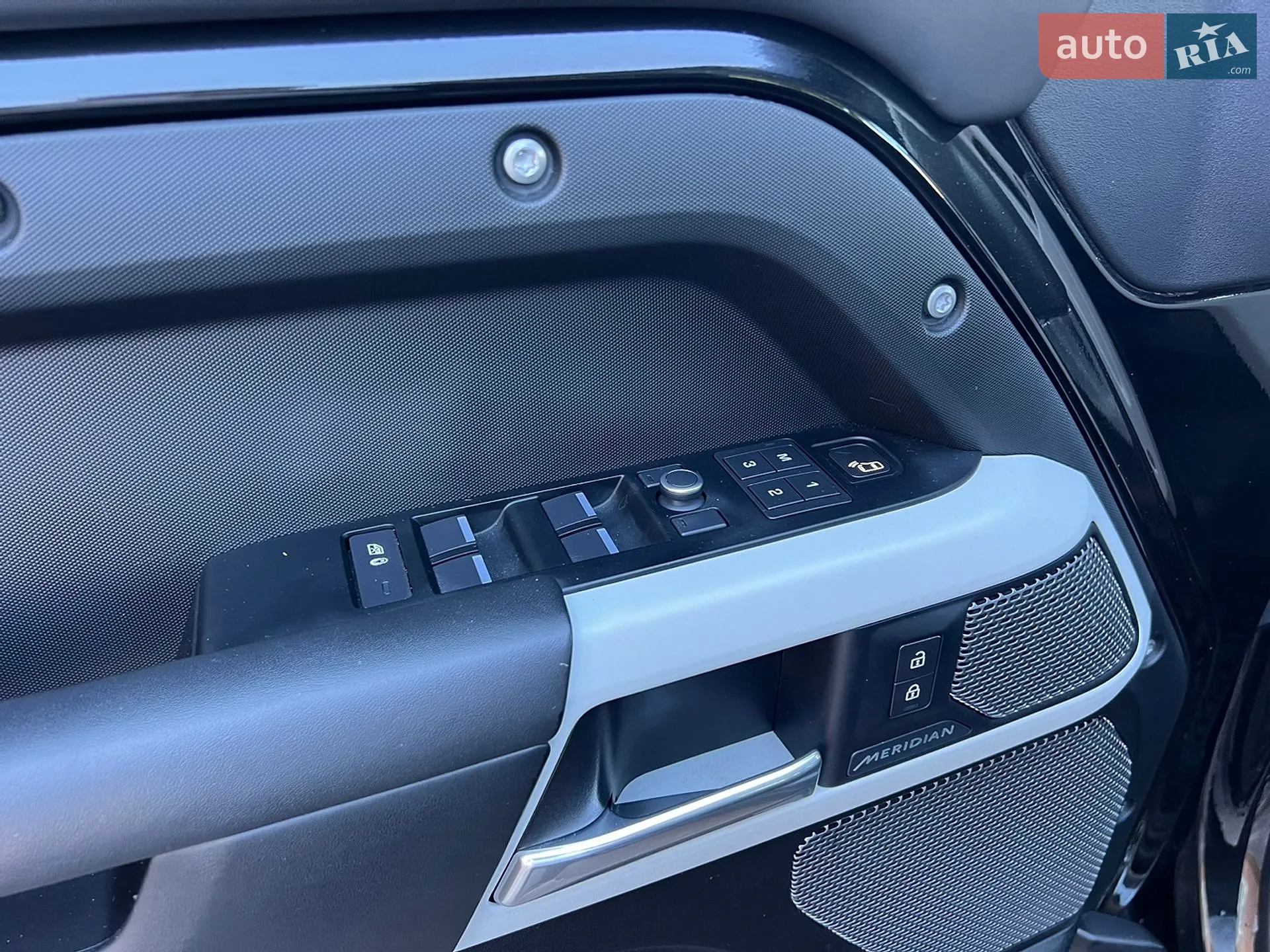 2020 Land Rover Defender - мініатюра 13
