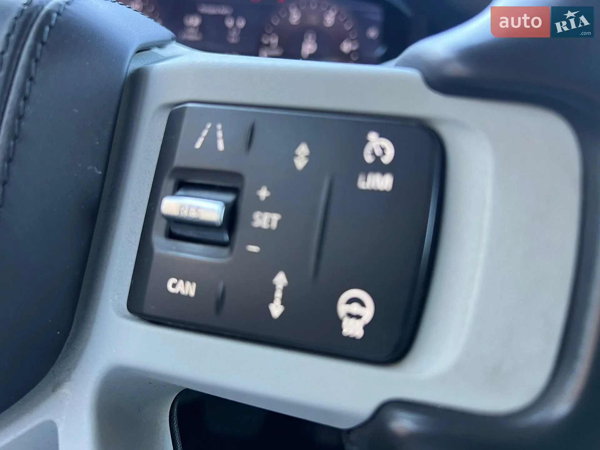 2020 Land Rover Defender - мініатюра 27