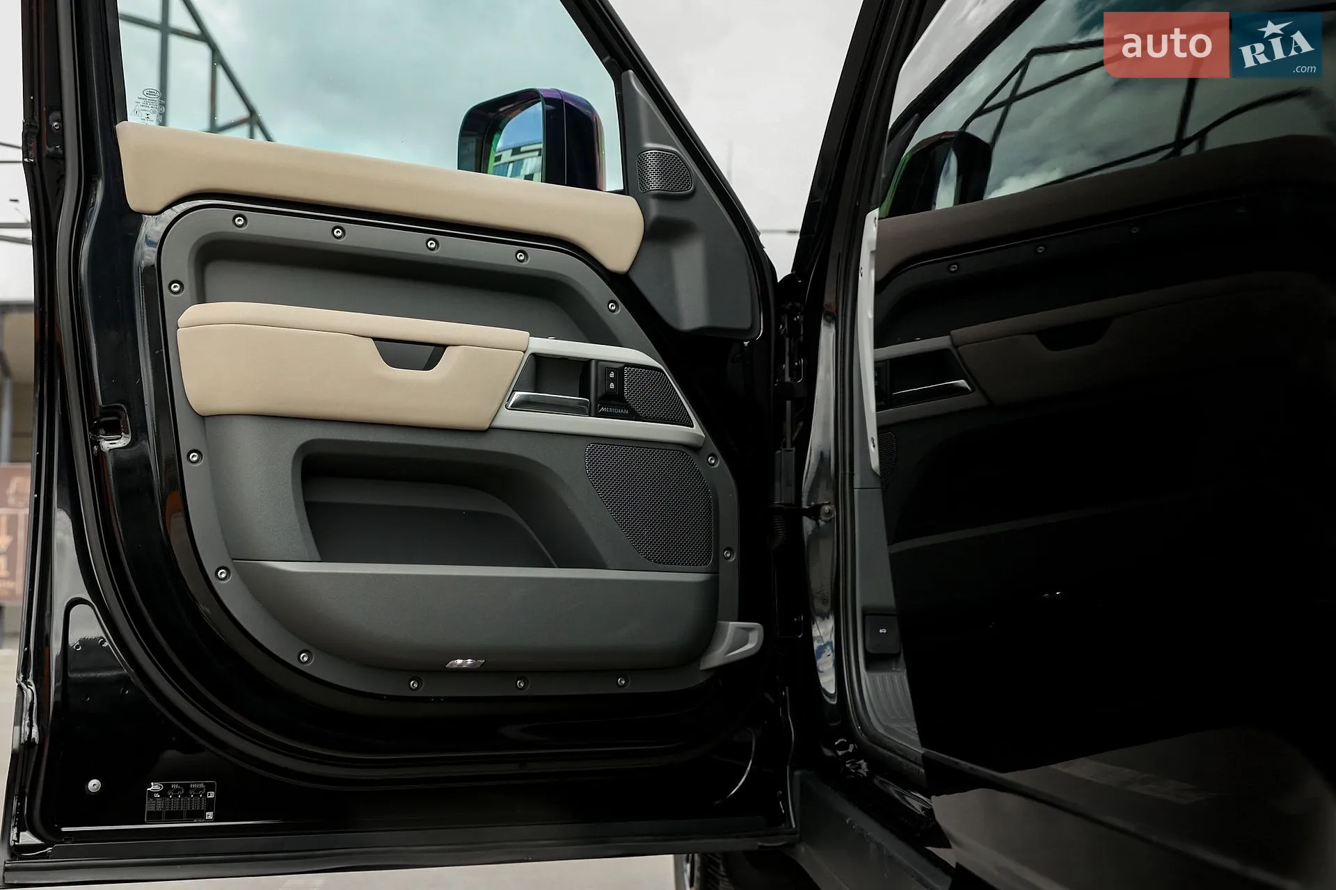 2020 Land Rover Defender - мініатюра 27