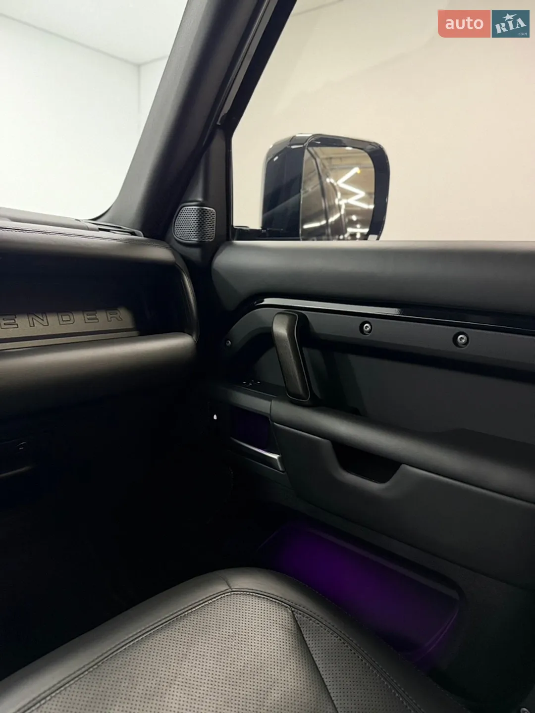 2022 Land Rover Defender - мініатюра 24