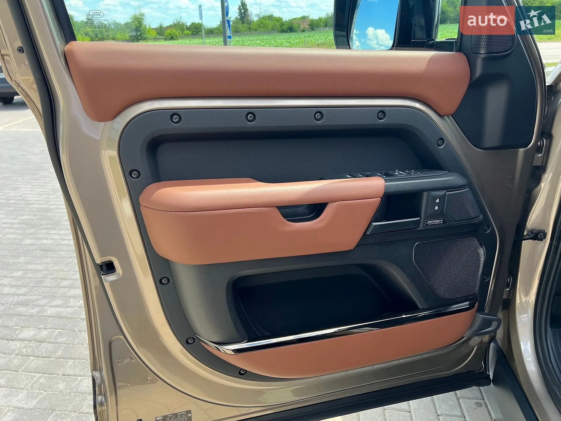 2025 Land Rover Defender - мініатюра 11