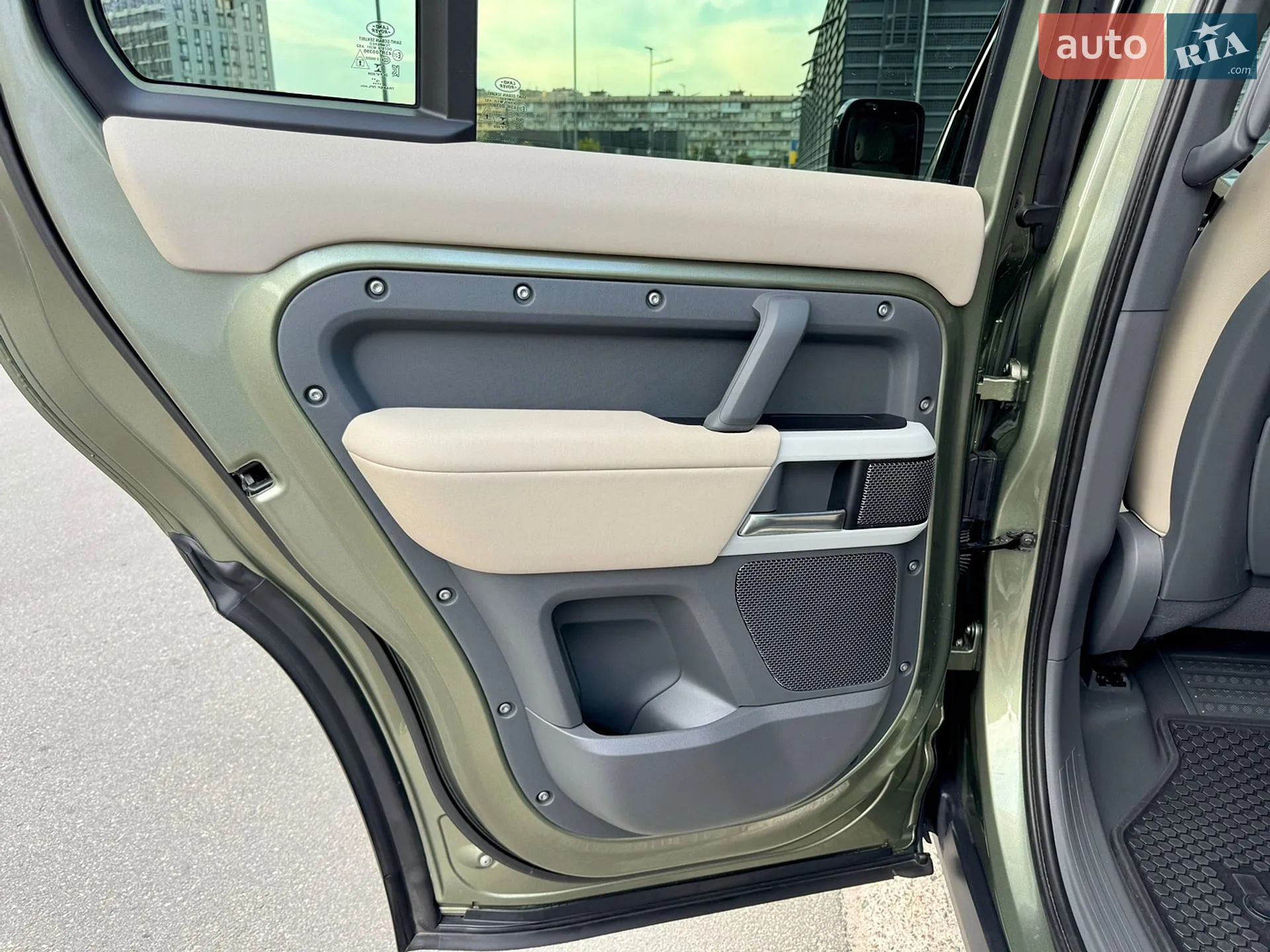 2020 Land Rover Defender - мініатюра 34