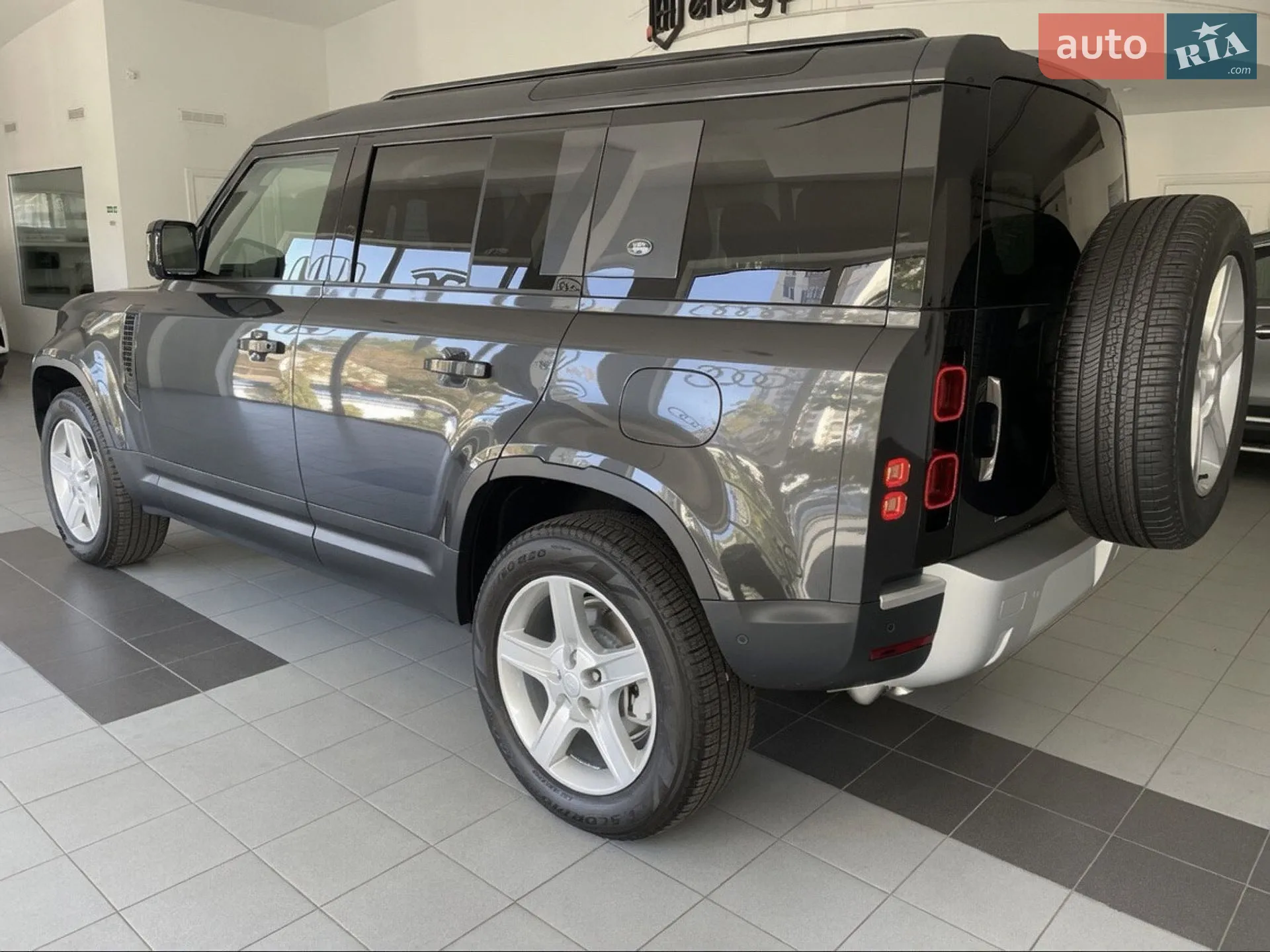 2023 Land Rover Defender - мініатюра 6