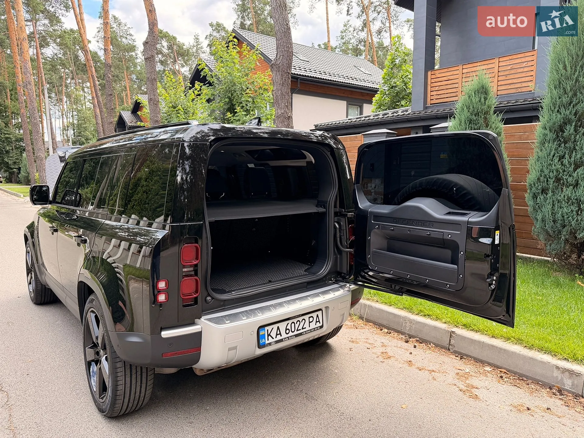 2024 Land Rover Defender - мініатюра 109