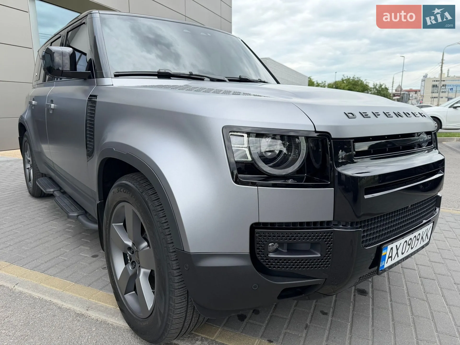 2023 Land Rover Defender - мініатюра 10