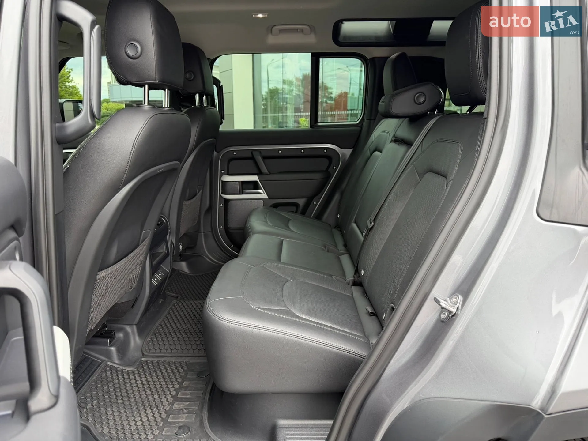 2023 Land Rover Defender - мініатюра 24