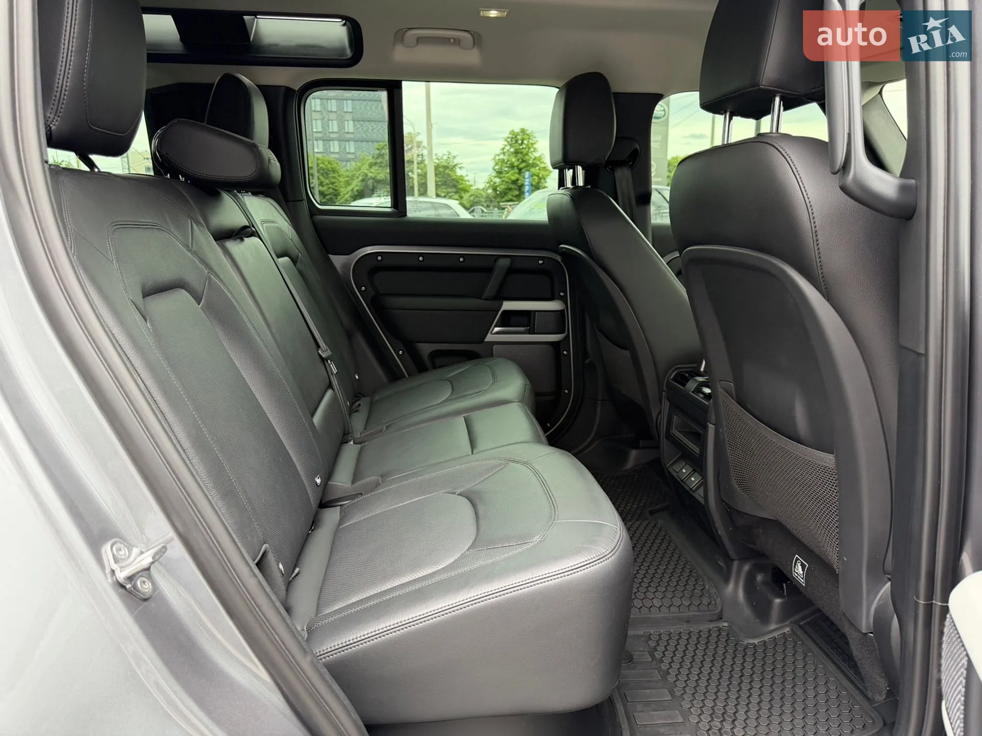 2023 Land Rover Defender - мініатюра 27