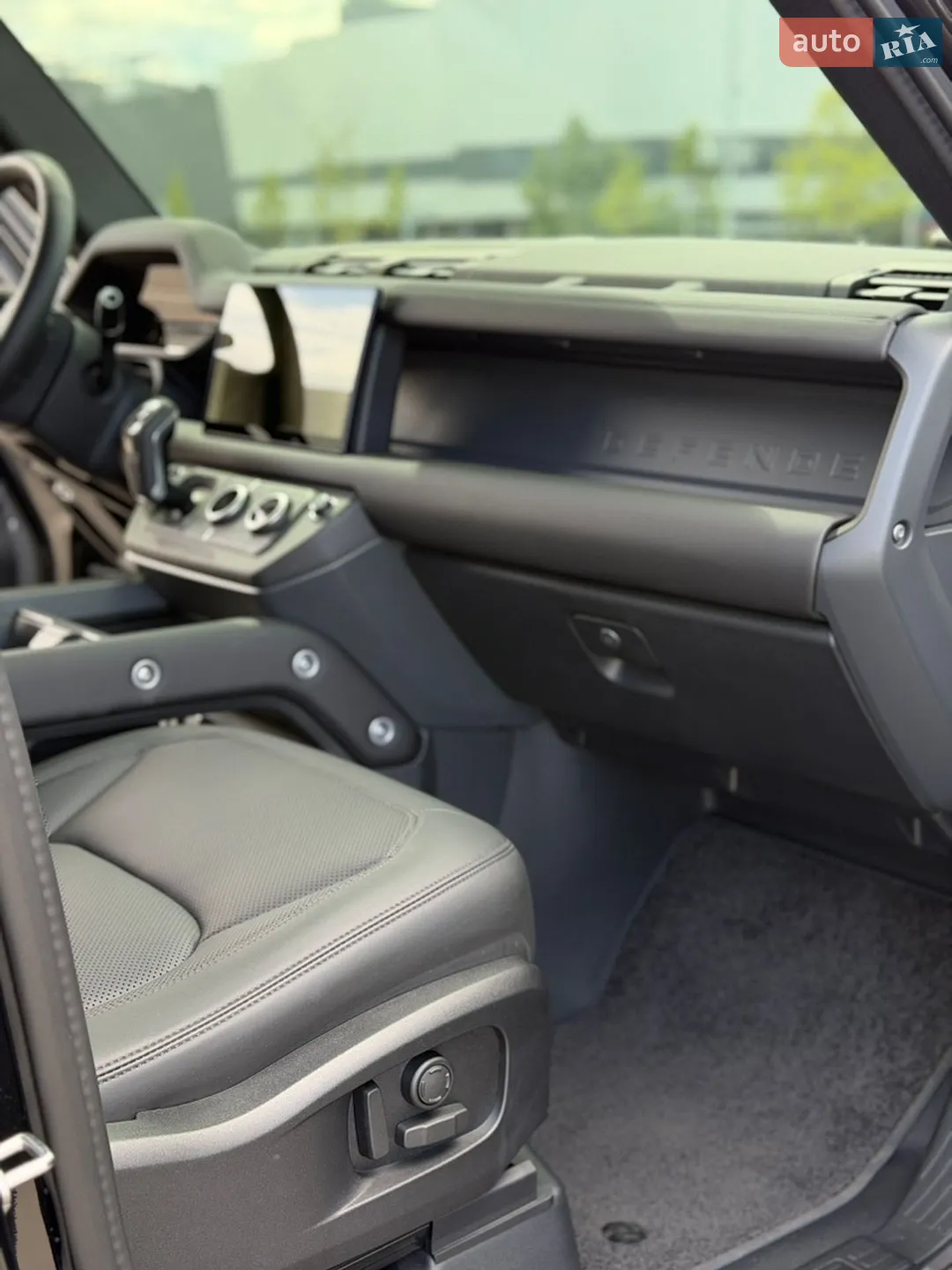 2025 Land Rover Defender - мініатюра 13