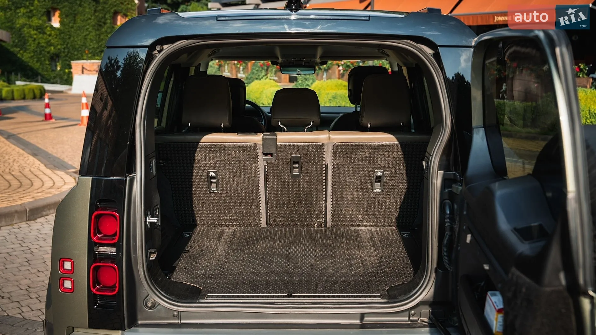 2020 Land Rover Defender - мініатюра 30