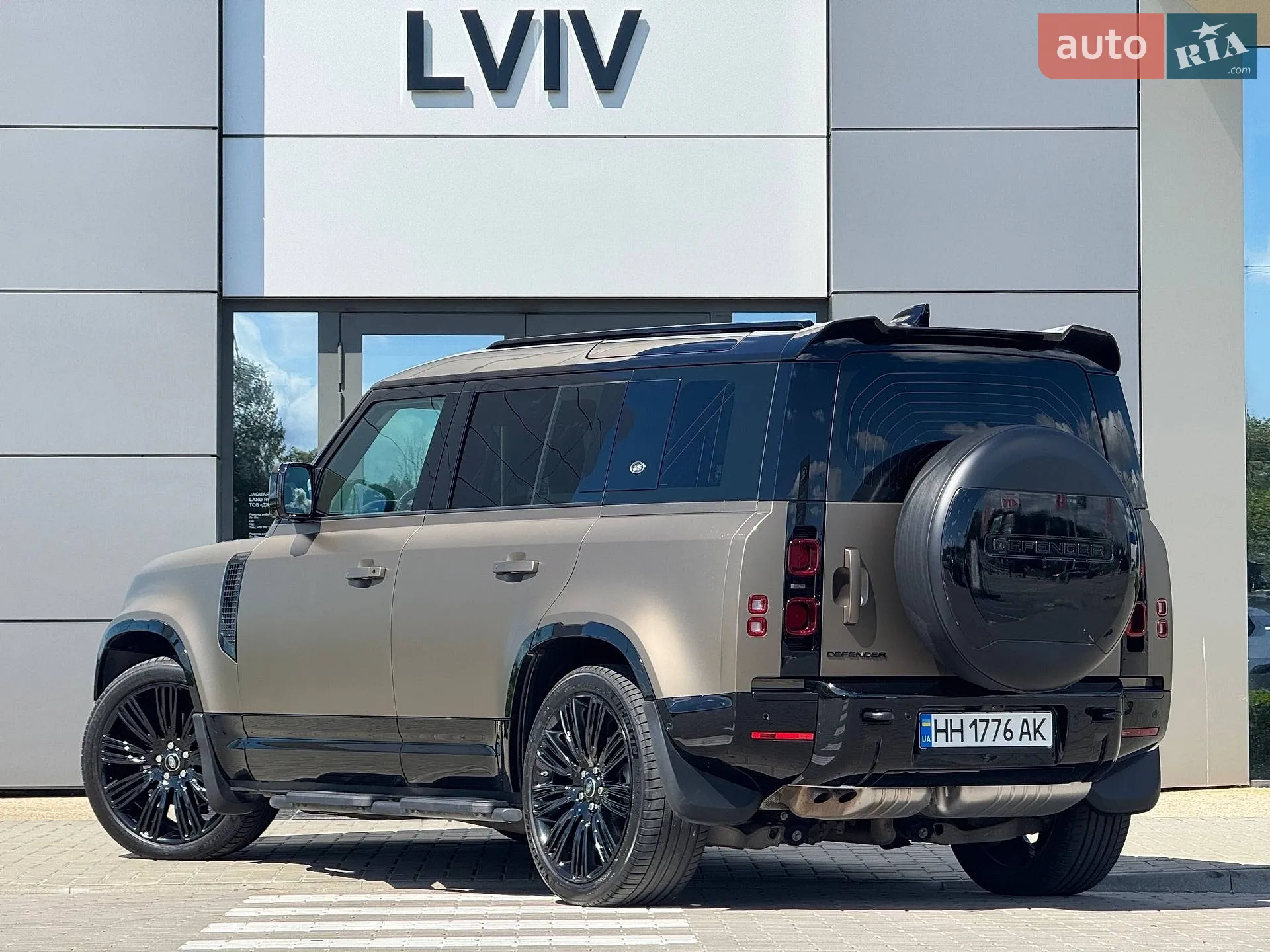 2021 Land Rover Defender - мініатюра 3