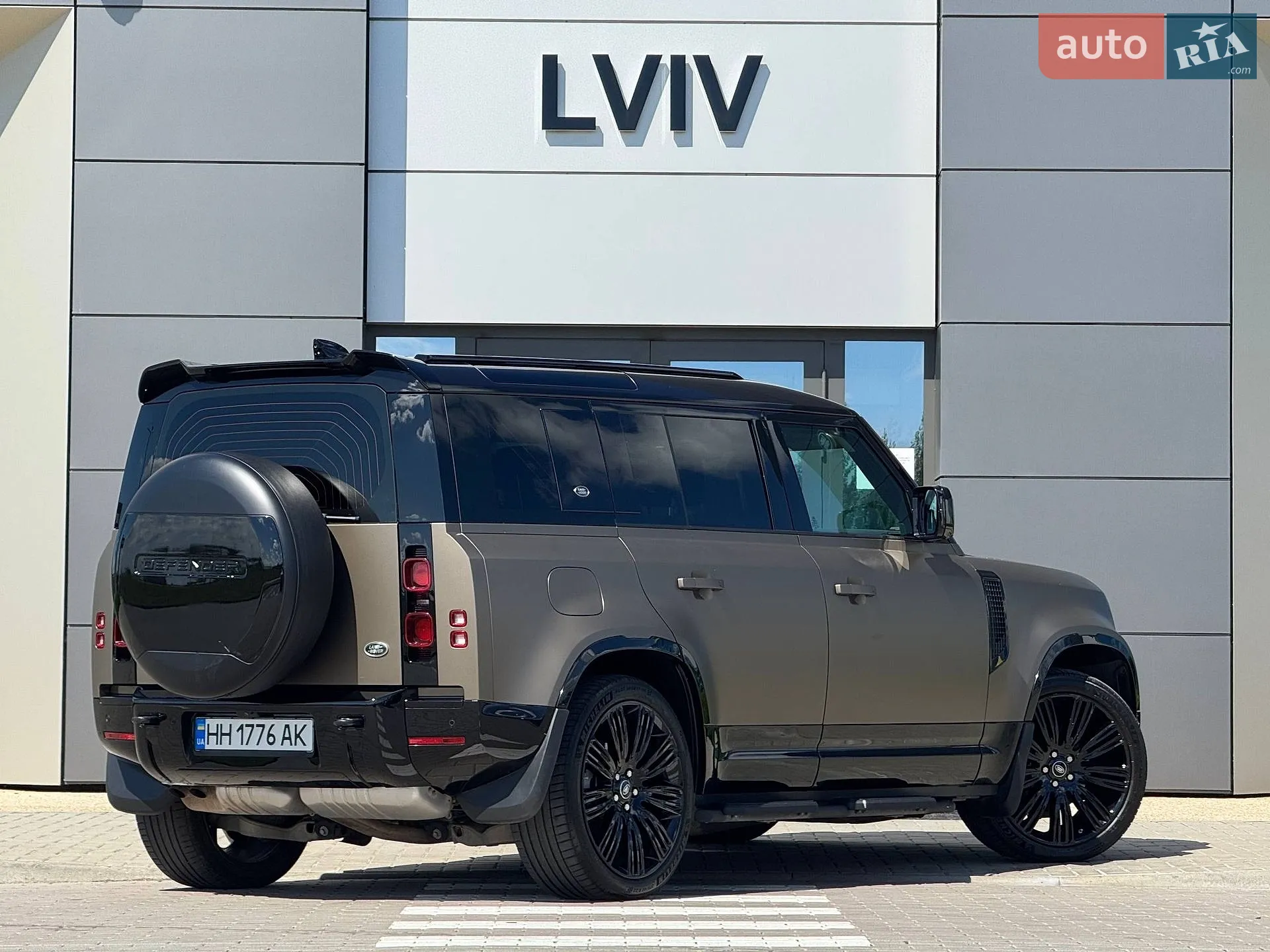 2021 Land Rover Defender - мініатюра 4