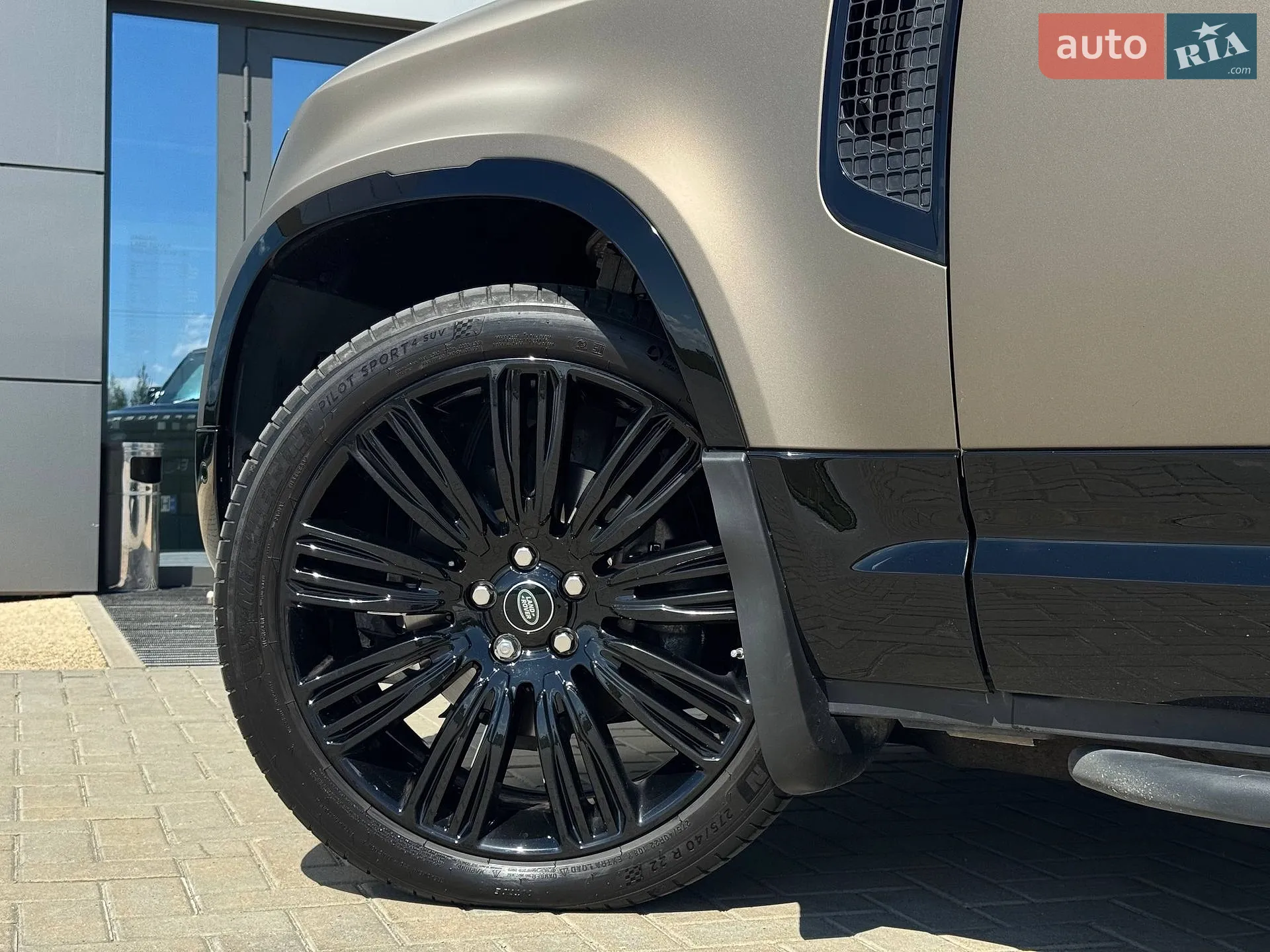 2021 Land Rover Defender - мініатюра 5