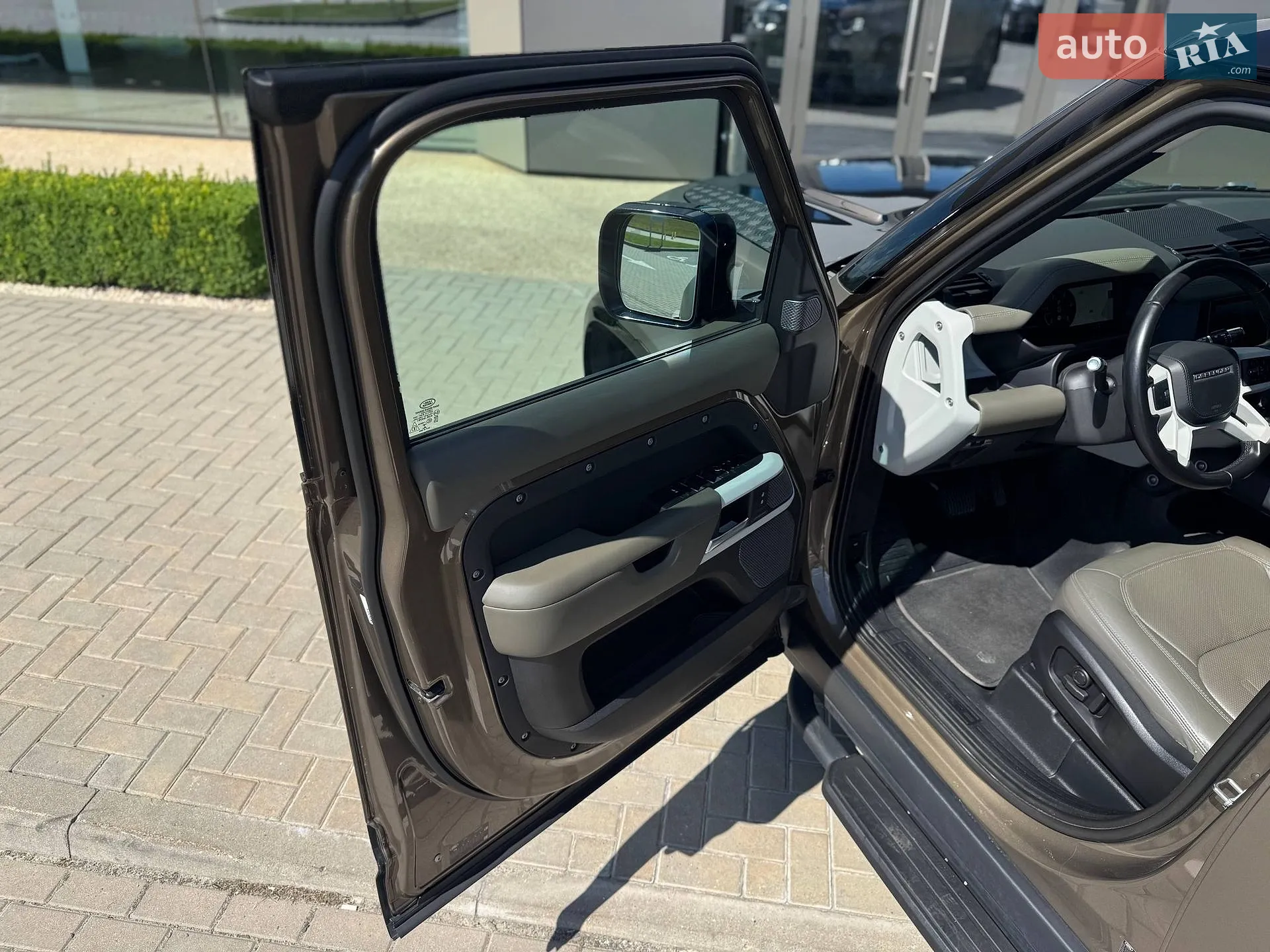 2021 Land Rover Defender - мініатюра 6
